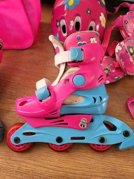 Photo of free Inline Roller skates (Shenley Brook End MK5) #4