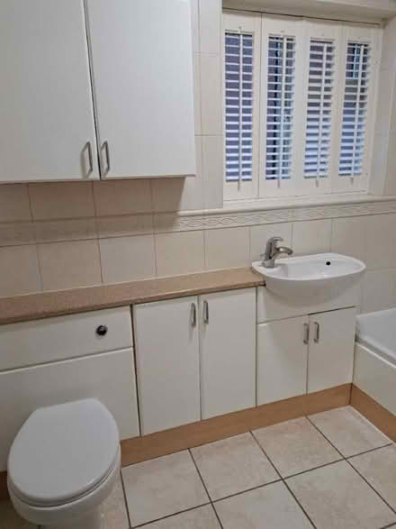 Photo of free Bathroom Fixtures & Fittings (TN24) #2