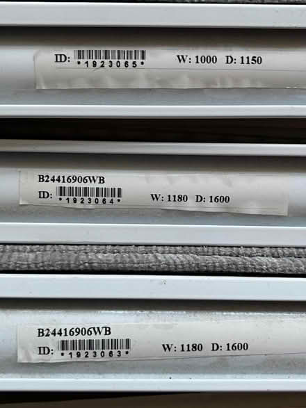 Photo of free 3 Roman blinds sizes in photo (TW12) #2