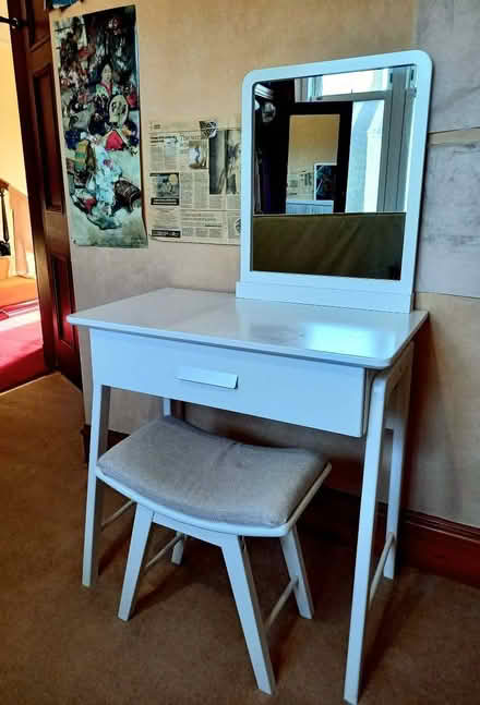 Photo of free Child/teenager's dressing table & stool (AB25) #3