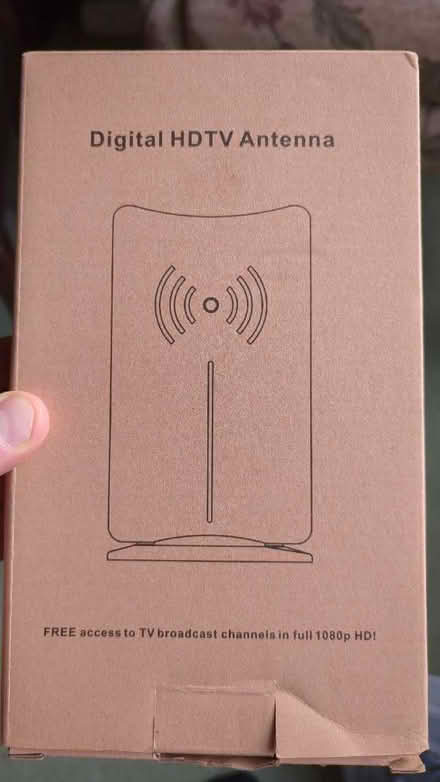 Photo of free Digital HD TV antenna (Berkhamsted HP4) #1