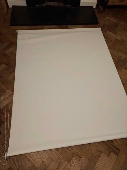 Photo of free Roller blind, 140x170cm (SE24) #2