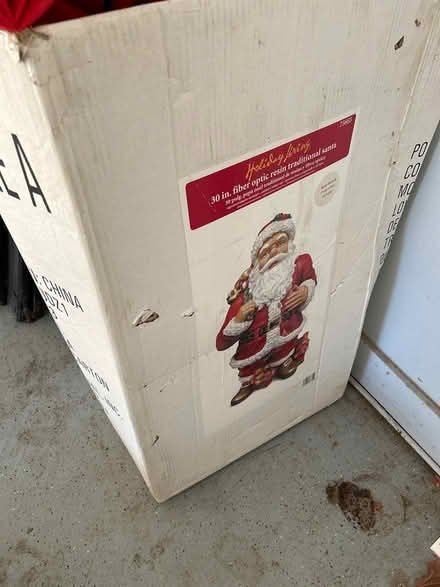Photo of free Xmas stuff (Clinton Twsp mi) #1