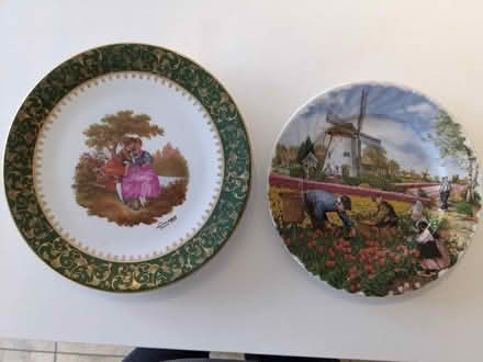 Photo of free Pair of Decorated Plates (Callowell GL5) #1