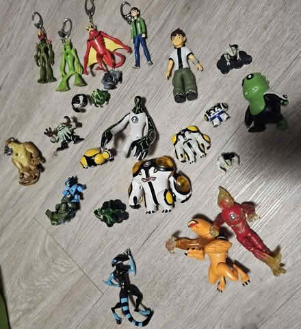 Photo of free Ben 10 figurines (LS8 (Roundhay)) #1