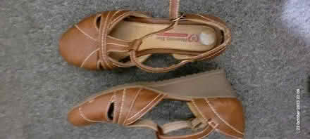 Photo of free Women & Mens shoes (E16) #3