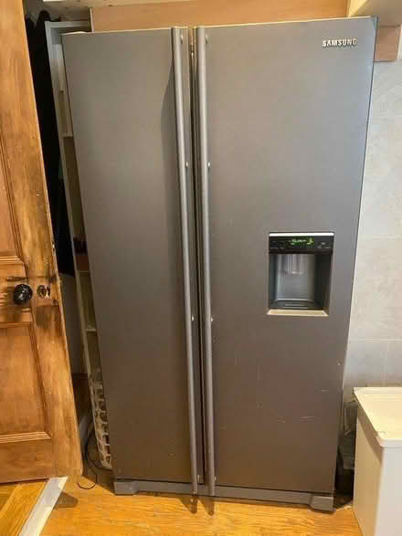 Photo of free Samsung Fridge Freezer (EX4) #2