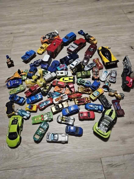 Photo of free Large stash of toy cars (LS8 (Roundhay)) #1