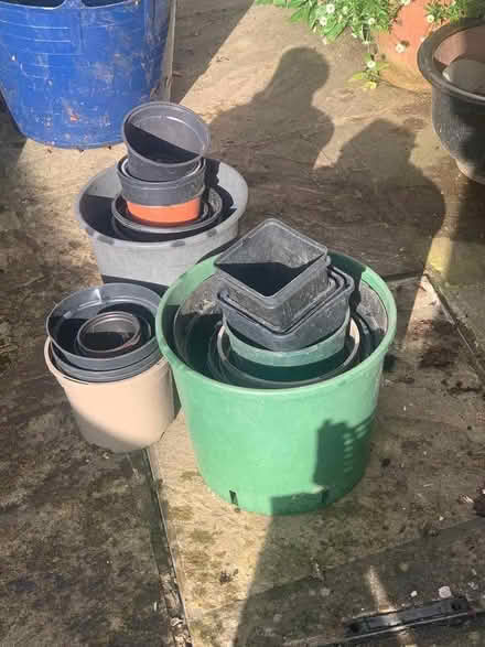 Photo of free Quantity of flower pots assorted sizes (Malvern Link WR14) #1