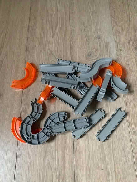 Photo of free Hexbug tracks (Tooting Bec/Balham) #1