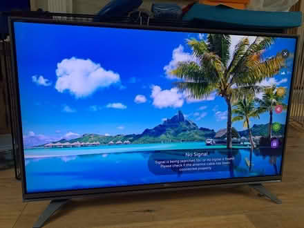 Photo of free LG 43” 4K TV (spares or repair) (Cranleigh GU6) #1