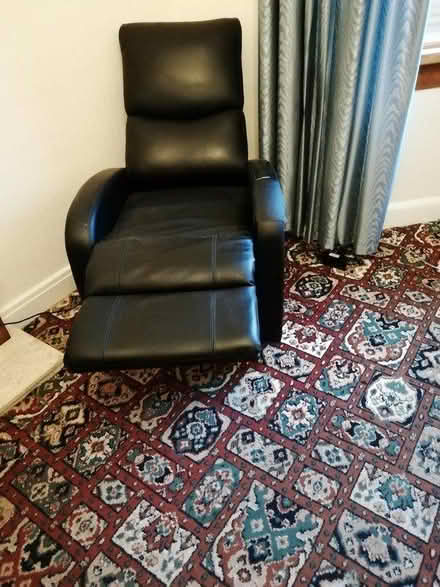 Photo of free Electric riser/recliner armchair (EH14 kingsknowe) #2