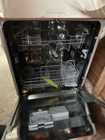 Photo of free SMEG integrated dishwasher (Hambridge TA10) #2