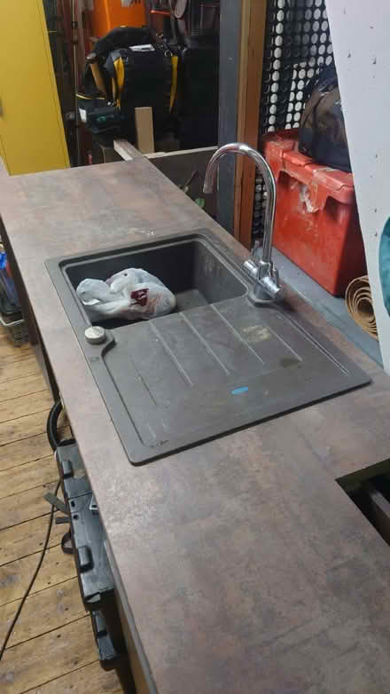 Photo of free kitchen surface and sink (N16) #4