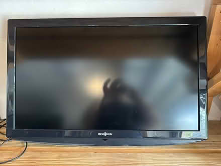 Photo of free 36” Insignia TV (nw gainesville) #1
