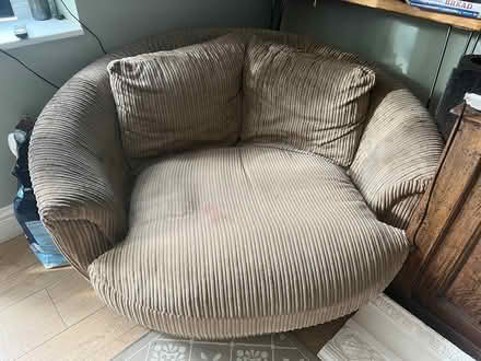 Photo of free Large comfy swivel armchair (Richmond TW10) #1