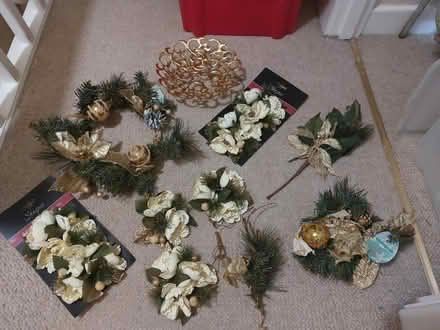 Photo of free Small bundle of christmas decor (Spital CH63) #1