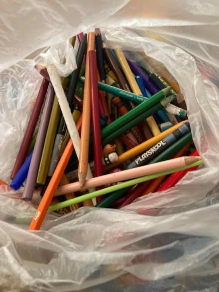 Photo of free Pencils crayons and crayons (Kingston & Morningside) #1