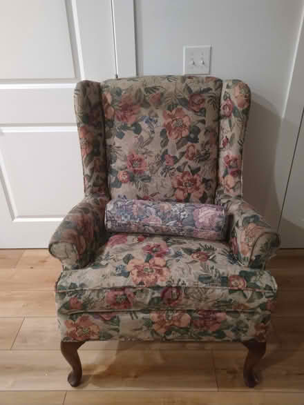 Photo of free Floral chair x2 (Fishtown) #3