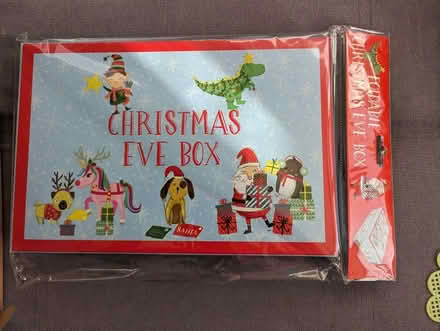 Photo of free Christmas box (Huntley) #3
