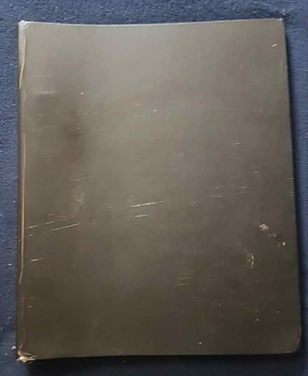 Photo of free A3 Ring binder with plastic pockets (Bagthorpe NG16) #2