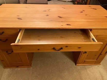 Photo of free Desk (Old Linslade LU7) #1