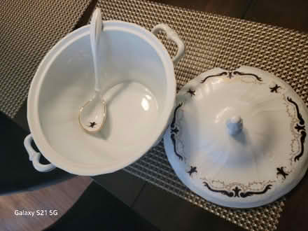 Photo of free Tureen (S Everett) #2