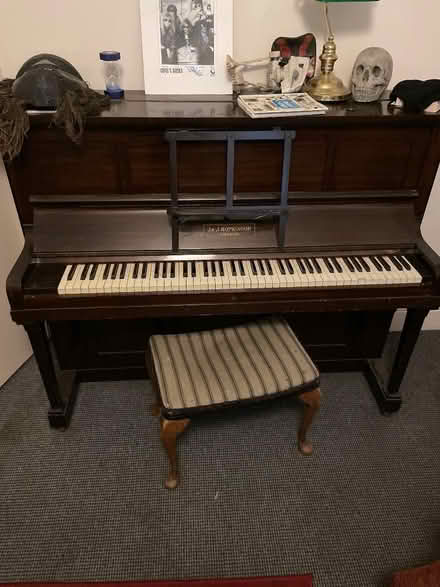 Photo of free Upright piano (Clarendon Park LE2) #1