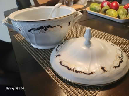 Photo of free Tureen (S Everett) #1
