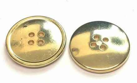 Photo of Gold Buttons (Aveley RM15) #1