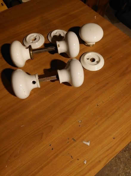 Photo of free China door knobs (Balham SW12) #1