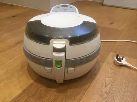 Photo of free Tefal air fryer (London Southgate N14) #2