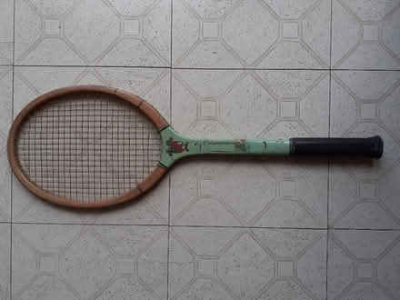 Photo of free Old tennis racket (N17/N18 border) #1