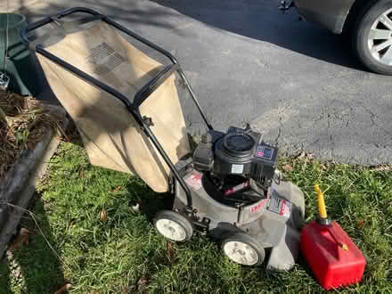 Photo of free Craftsman Leaf Vacuum / Chipper (Stroudsburg) #1
