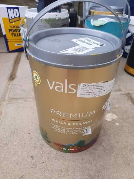 Photo of free Lamplighter Craig & Rose paint (North Tonbridge, TN10) #1
