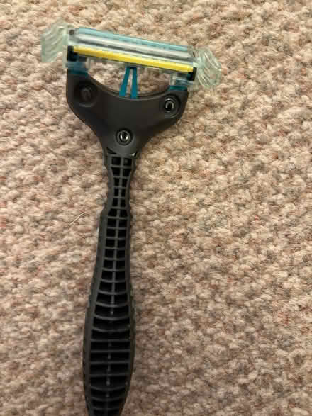 Photo of free Wilkinson razor new (Berkhamsted) #2