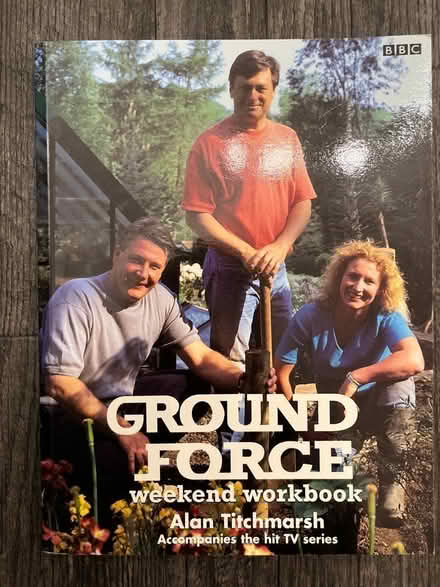 Photo of free Vintage Ground Force book (Goffs Oak EN7) #1