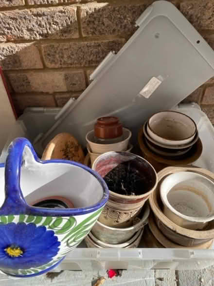 Photo of free Varies Ceramic and other pots (Nast Hyde Farm AL10) #1