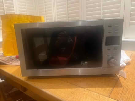 Photo of free Microwave oven (NW11 Temple Fortune) #2