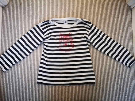 Photo of free Unisex Petit Bateau top age 6-7 (Hounslow TW3) #1