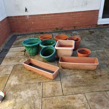 Photo of free Selection of large plant pots (Meadowcroft SN2) #1