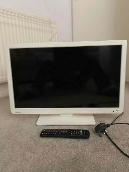 Photo of free Toshiba 24” TV with built in DVD player (Reddish SK4) #1