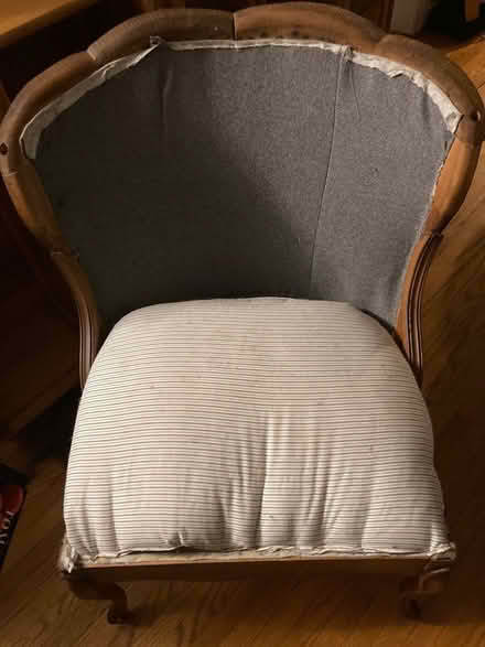 Photo of free Circa 1940’s shell chair (Nepean) #1