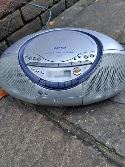 Photo of free CD player (West Wickham) #2