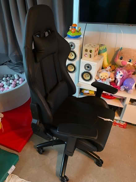 Photo of free Gaming chair (NW2) #2
