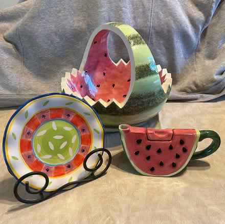 Photo of free Various Fruit Motif Kitchen Items (West Belleville) #4