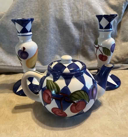 Photo of free Various Fruit Motif Kitchen Items (West Belleville) #2