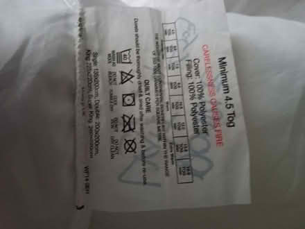 Photo of free King size summer quilt 4.5 tog (AB15) #1
