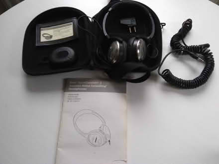Photo of free Bose headphones, plus battery (Sonning Common RG4) #1