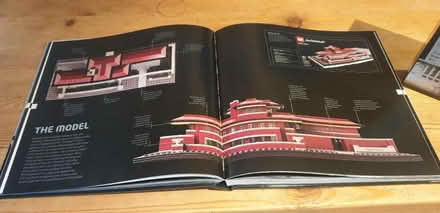 Photo of free Lego Architecture Visual guide (Coley, RG1) #2